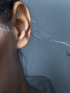 picture of womens ear